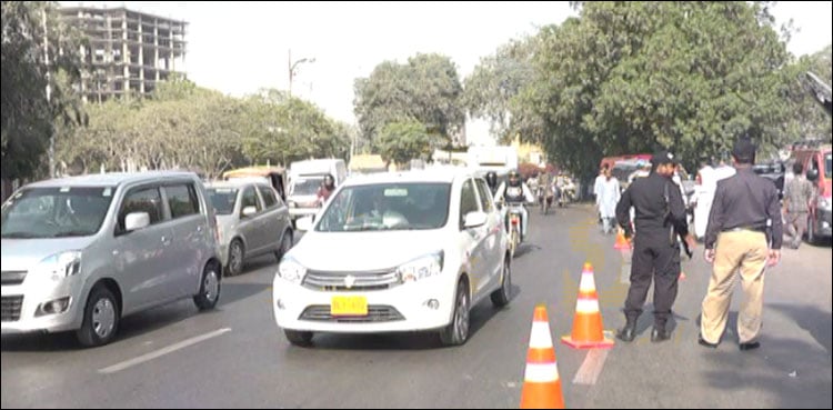 دہشت گرد حملے کے بعد کراچی میں اپلائیڈ فار رجسٹریشن، نان رجسٹرڈ گاڑیوں کے خلاف بڑا آپریشن