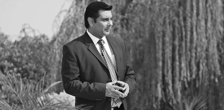 سپریم کورٹ کا ارشد شریف قتل کیس  میں جوڈیشل کمیشن بنانے کا عندیہ