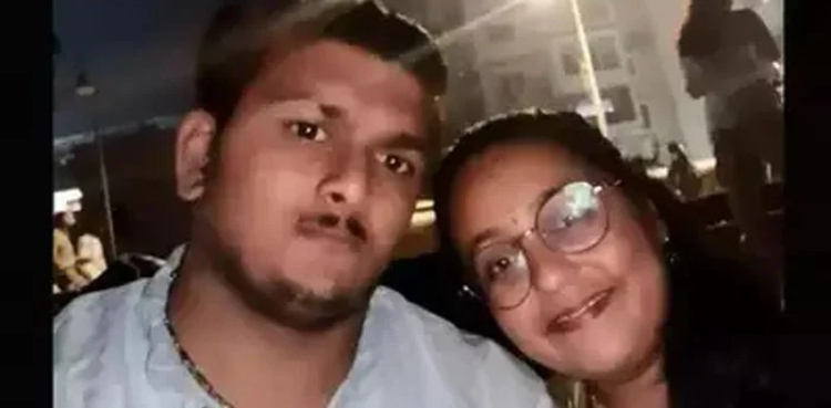 بھارت: فلیٹ شیئر کرنے والی دوست کا قتل، لاش کے ٹکڑے بیڈ میں چھپا لیے
