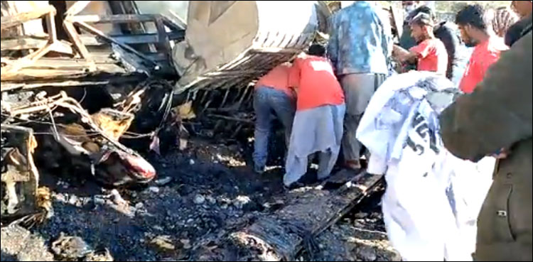 لسبیلہ بس حادثے میں جاں بحق تمام افراد کی لاشوں کی شناخت ہو گئی