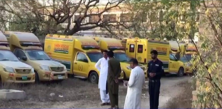 سندھ حکومت کو ناکارہ ہونے والی ایمبولینسوں کا خیال آگیا
