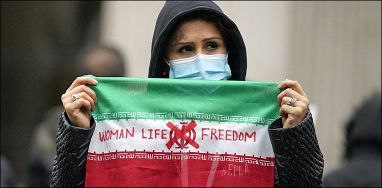 ایرانی خواتین اپنے ہی ملک میں دوسرے درجے کے شہریوں جیسی زندگی گزارنے پر مجبور