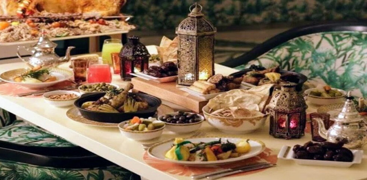 ماہ رمضان میں کیسی غذائیں فائدہ مند ہیں؟