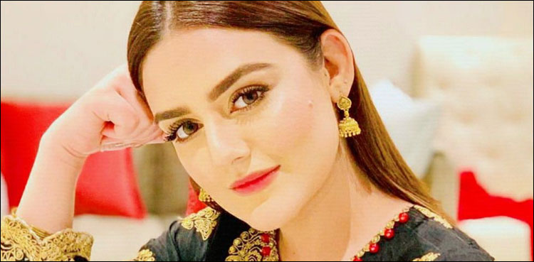 شازیل شوکت کا پرانے گانے پر رقص، ویڈیو وائرل