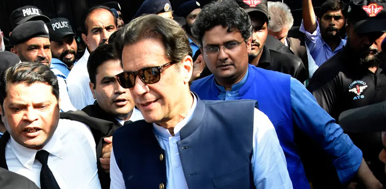 عمران خان کو کیوں گرفتار کیا گیا؟ نیب نے وجہ بتادی