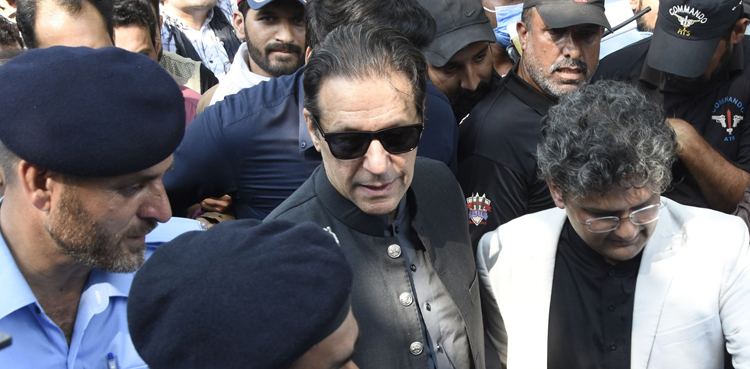 عمران خان کی ضمانت قبل از گرفتاری کیلئے 7 مختلف درخواستیں دائر
