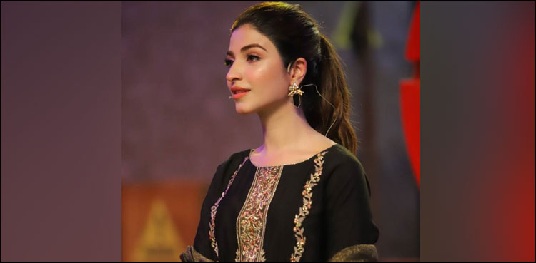کنزیٰ ہاشمی کی نئی ویڈیو مداحوں کو بھا گئی