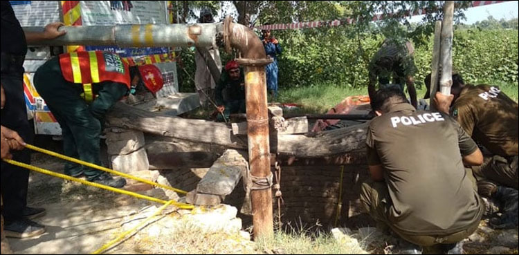 مٹی کا تودہ گرنے سے 3 مزدور ملبے تلے دب گئے، 15 گھنٹے بعد لاشیں برآمد