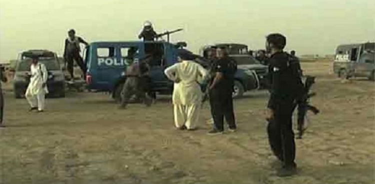 صادق آباد : کچے کے علاقے میں پولیس آپریشن جاری، 8 ڈاکو گرفتار
