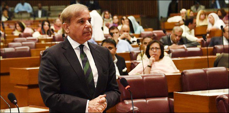 ایک سال پہلے اپوزیشن نے پاکستان کو بچانے کے لیے آئین کا سہارا لیا: وزیر اعظم