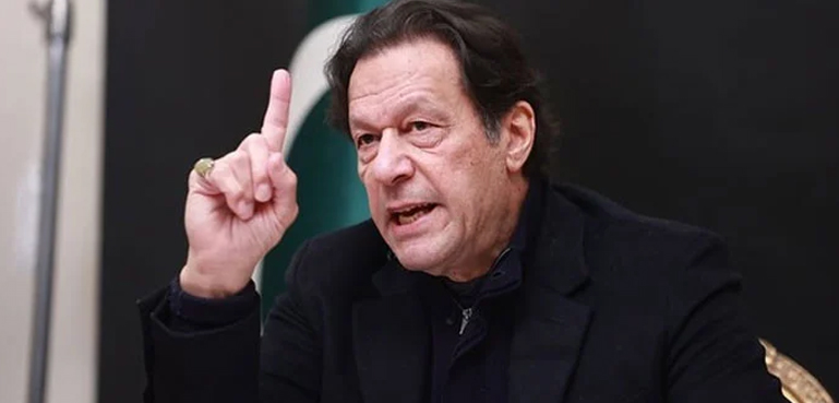 سب کو پی ٹی آئی کی طرح آئین، قانون اور جمہوریت کا ساتھ دینا ہوگا، عمران خان