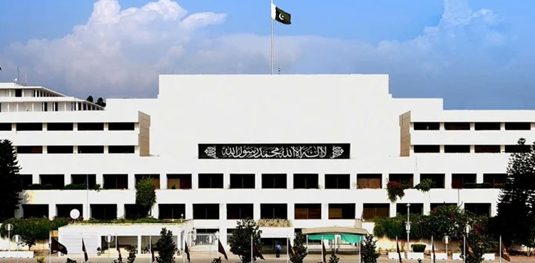 اعلیٰ حکومتی شخصیت کا پیپلزپارٹی سے رابطہ، بجٹ منظور کرانے کیلئے تعاون کی اپیل