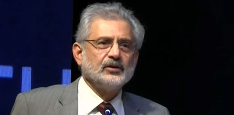 لندن: قاضی فائز عیسیٰ کی گاڑی پر حملہ کرنے والوں کیخلاف شکایت درج
