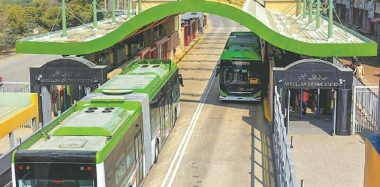 گرین لائن بس سروس میں سفر کرنے والے مسافروں کے خوش خبری