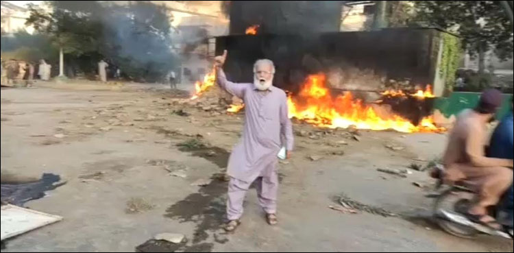 رینجرز چوکی جلانے والے باپ بیٹے جسمانی ریمانڈ پر پولیس کے حوالے