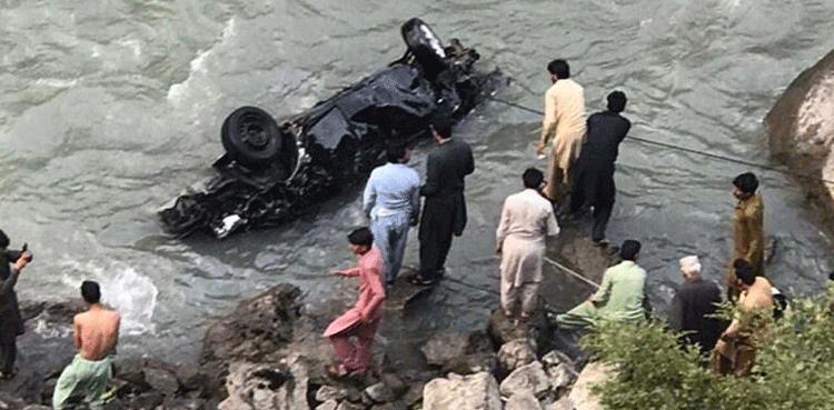 وادی نیلم میں سیاحوں  کی جیپ کو حادثہ، ایک شخص جاں بحق ، 8 افراد لاپتہ