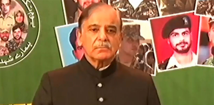شہیدوں کی بے حرمتی کرنے والے قوم کے مجرم ہیں، وزیراعظم