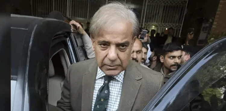 وزیراعظم رسمِ تاجپوشی میں شرکت کی آڑ میں برطانیہ میں کیا کررہے ہیں؟
