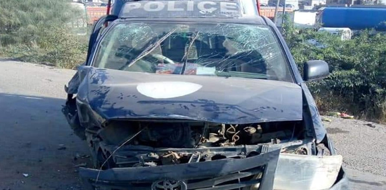 کچے کے آپریشن سے واپس آنیوالی پولیس وین کو حادثہ،  اے ایس آئی جاں بحق
