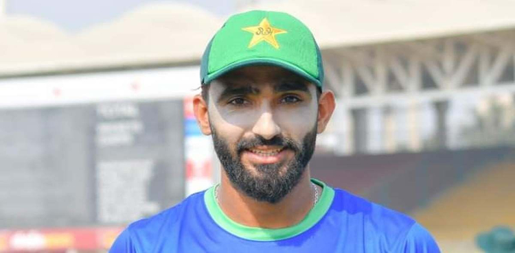 اسامہ میر کا کاؤنٹی کرکٹ سے معاہدہ