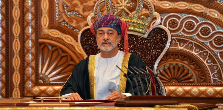 عمانی فرمانروا کا تاریخی فیصلہ