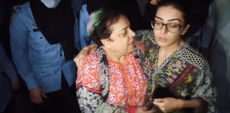 میرا پی ٹی آئی سے کوئی تعلق نہیں، ایمان مزاری