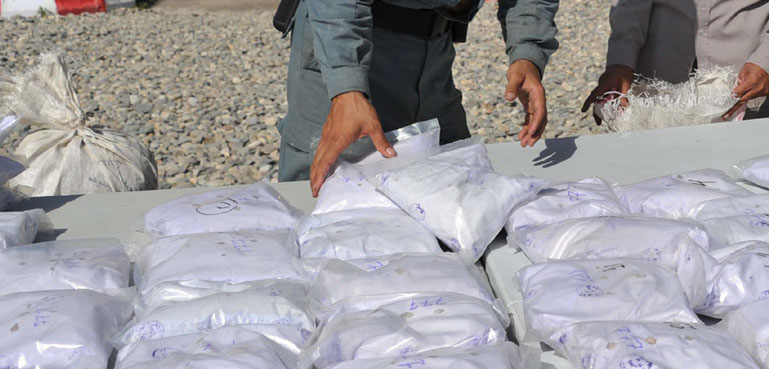 گوجرانوالہ میں گاڑی سے 93 کلو چرس، کوئٹہ میں برساتی نالے سے 50 کلو ہیروئن برآمد