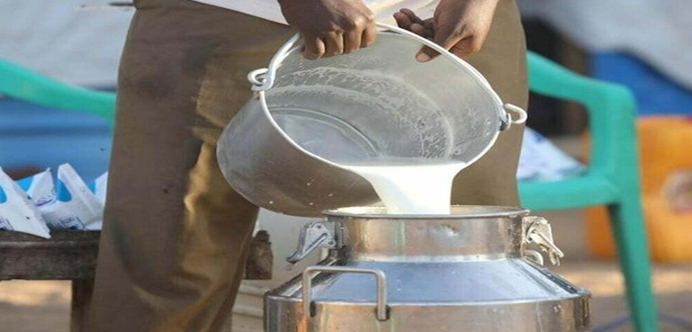 ڈیری فارمرز نے دودھ کی قیمتوں میں ایک بار پھر ‘‘ہوشربا اضافے’’ کی تیاری کرلی
