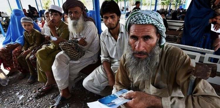 لاکھوں افغان مہاجرین کا رجسٹریشن کی تجدید نہ کرائے جانے کا انکشاف