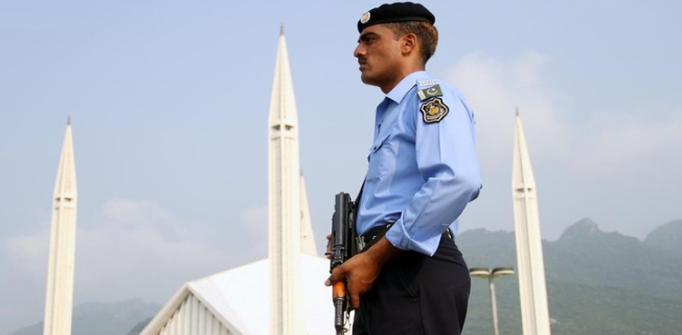 اسلام آباد پولیس نے چیئرمین پی ٹی آئی کو جھوٹا قرار دے دیا