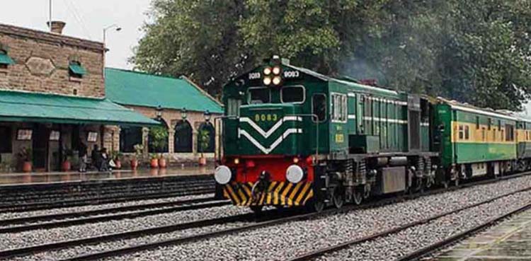مالی سال 24-2023 کی پہلی ششماہی میں ریلوے کی تاریخ ساز آمدن