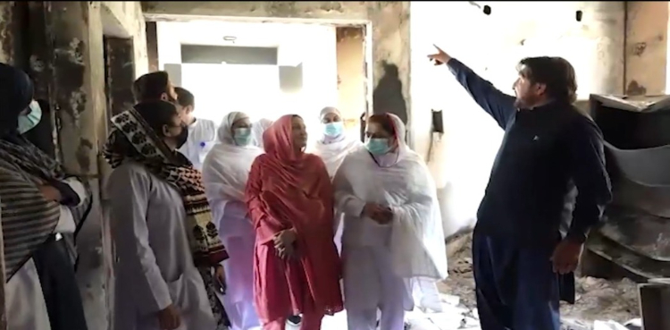 لیڈی ریڈنگ اسپتال پشاور کے وفد کا ریڈیو پاکستان پشاور کا دورہ