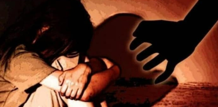 طالبہ کو 9 سال تک زیادتی کا نشانہ بنانے والا 55 سالہ ٹیچر گرفتار