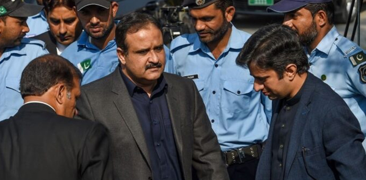 سابق وزیر اعلی عثمان بزدار کی گرفتاری ٹل گئی