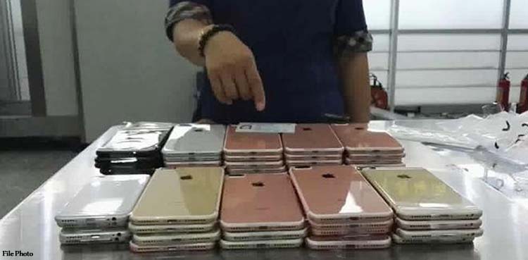 آئی فون اسمگلنگ