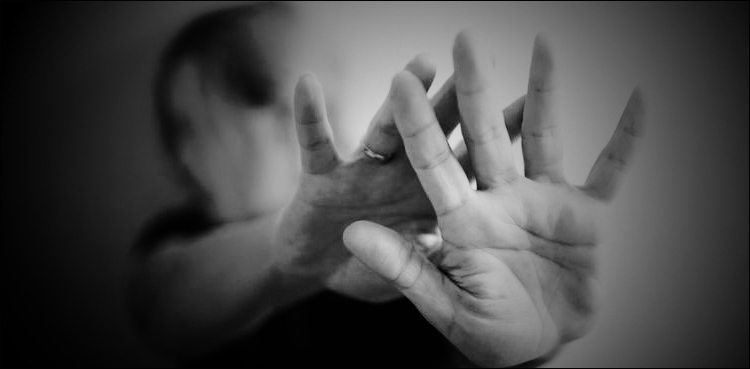 پتوکی میں لڑکی سے زیادتی، ملزم کے ساتھی نے ویڈیو وائرل کردی