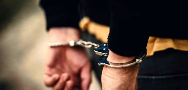 بین الصوبائی ڈکیت گروہ کے 5 ملزمان گرفتار، 3 مسروقہ گاڑیاں اور اسلحہ برآمد