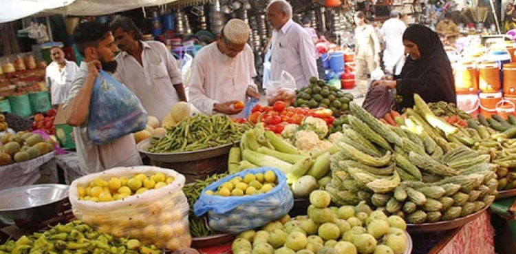 ماہ رمضان سے قبل مہنگائی  کے طوفان نے  عوام کی چیخیں نکال دیں
