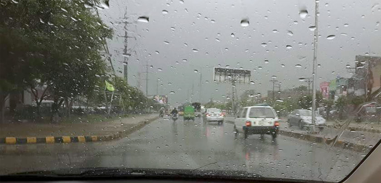 کراچی میں آج بوندا باندی کا امکان، موسم ابر آلود رہے گا