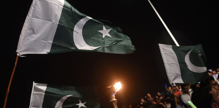یوم آزادی کی رات عوامی مقامات پر ہلڑ بازی  کرنے والوں کیخلاف سخت کارروائی کا حکم