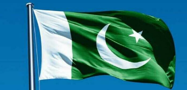 سبز ہلالی پرچم سب سے پہلے کس ملک میں لہرایا گیا؟
