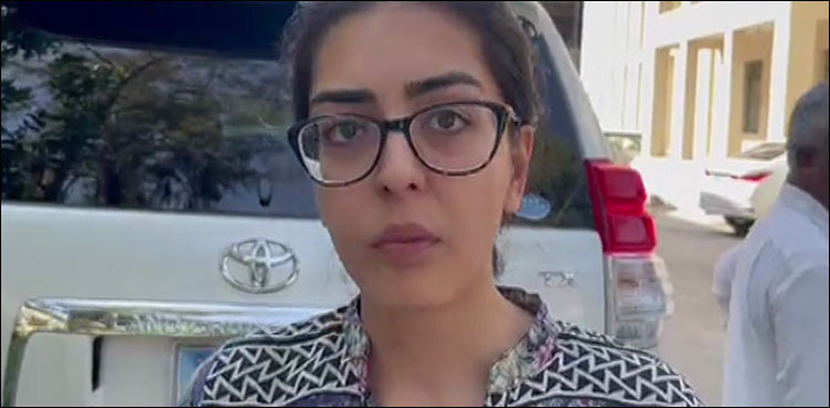 ایمان مزاری کو ایک کے بعد ایک مقدمے میں گرفتاری کا سامنا، عدالت کا دروازہ کھٹکھٹا دیا