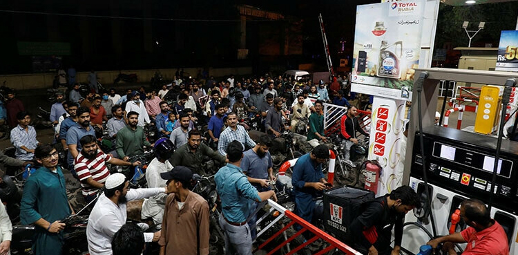 پیٹرول نایاب