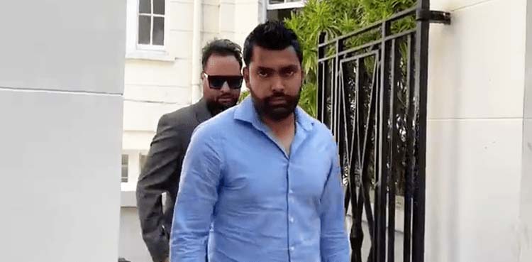 عمر اکمل