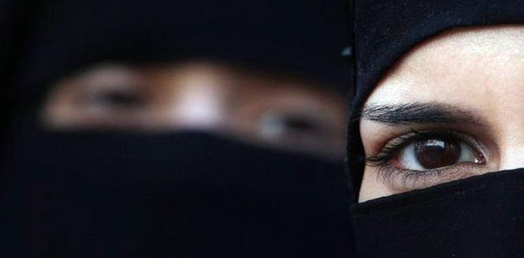 سوئٹزرلینڈ نے بھی نقاب پر پابندی لگادی