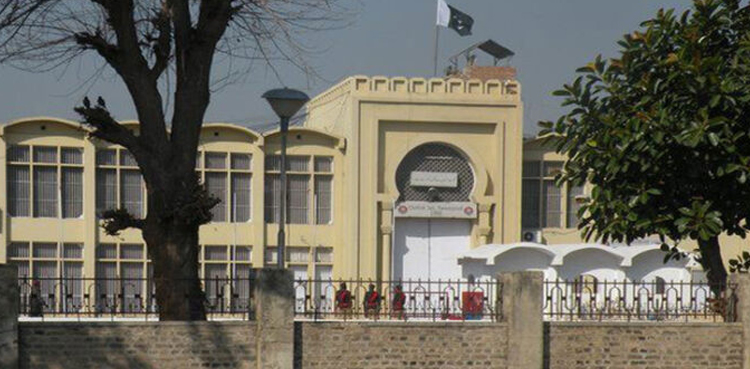 چیئرمین پی ٹی آئی کے نیب کیسز میں بھی جیل ٹرائل کا فیصلہ