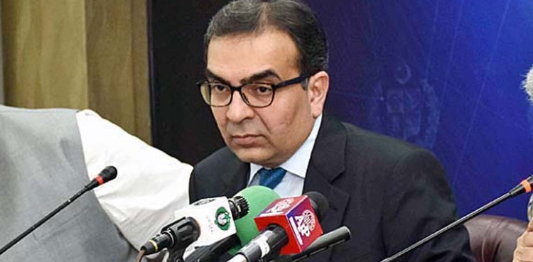 اضافی بجلی موجود ہے ، اس کے باوجود ہم لوڈ شیڈنگ کررہے ہیں،  نگران وزیر توانائی