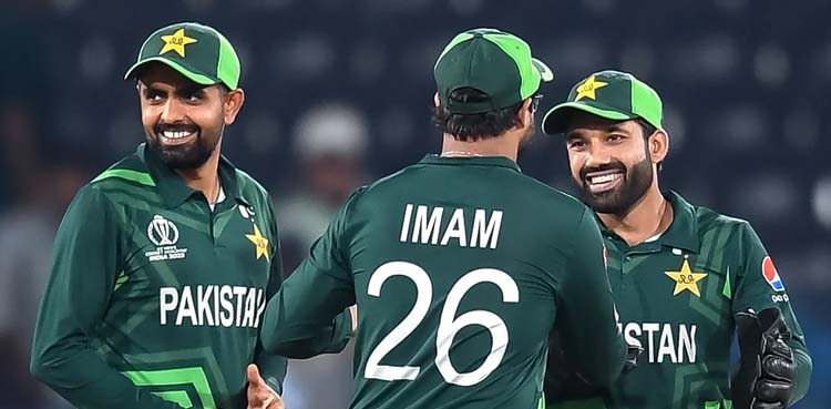 ’ہمارا مسئلہ ہے کہ پلیئنگ الیون صحیح نہیں کھلاتے‘