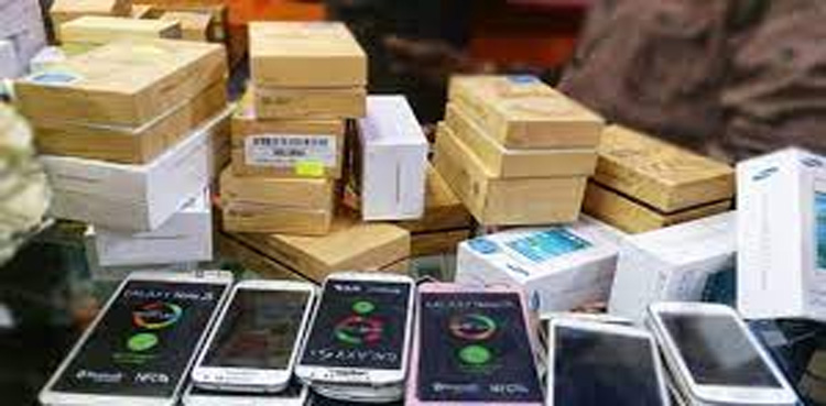 موبائل فونز کی درآمدات میں نمایاں کمی
