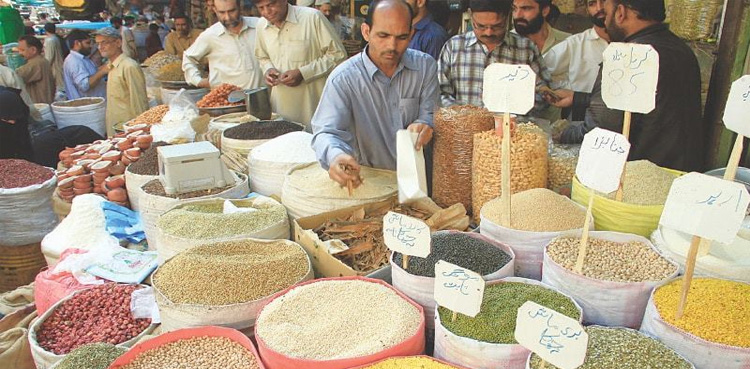 ناجائز منافع خوروں اور ذخیرہ اندوزوں کے گرد گھیرا تنگ